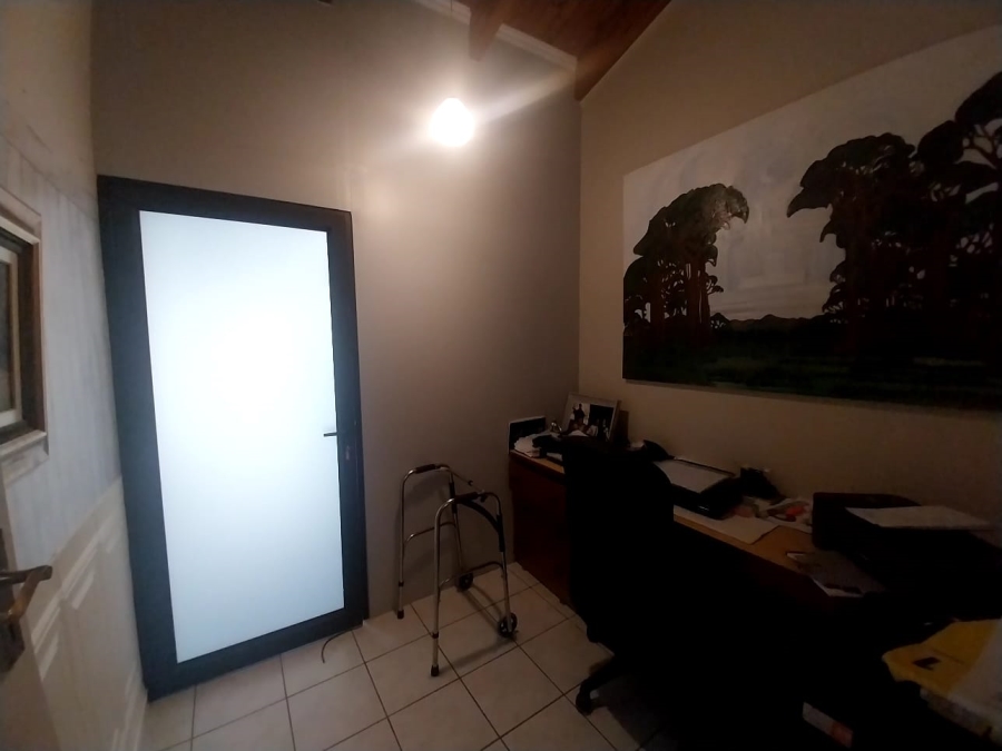 5 Bedroom Property for Sale in Robertson Western Cape